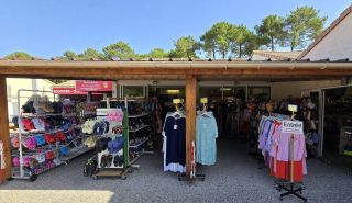 Boutique-2025-93.jpg